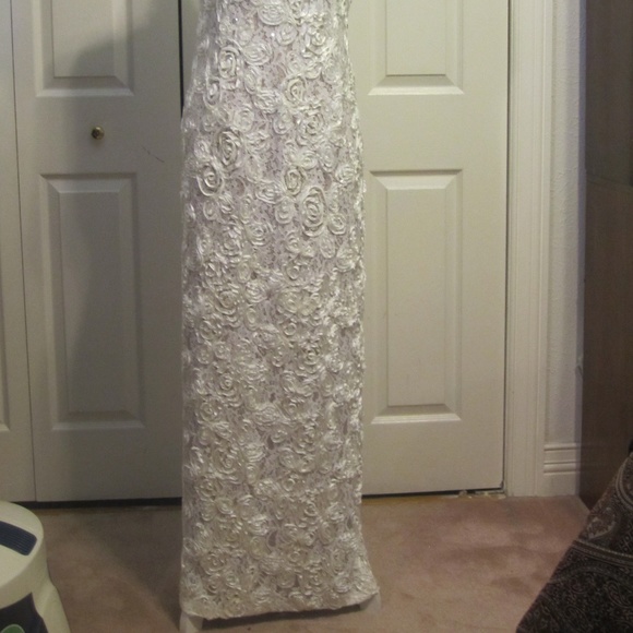 Sz 10 cream colored evening, wedding or prom dress - Picture 2 of 6
